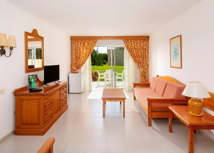 Hotel Riu Oliva Beach Resort